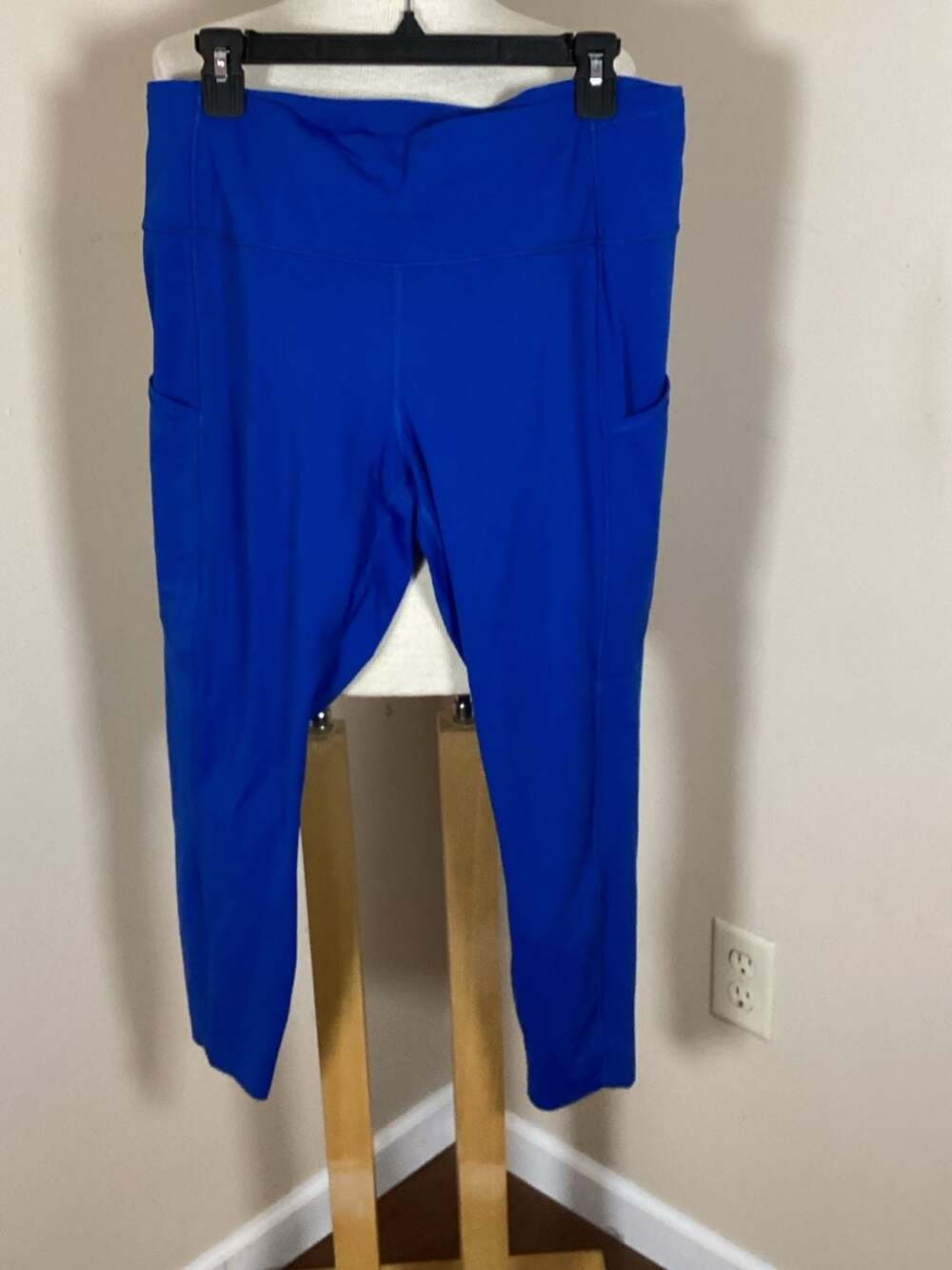 Lululemon Fast and Free High-Rise Tight with Pockets in Symphony Blue